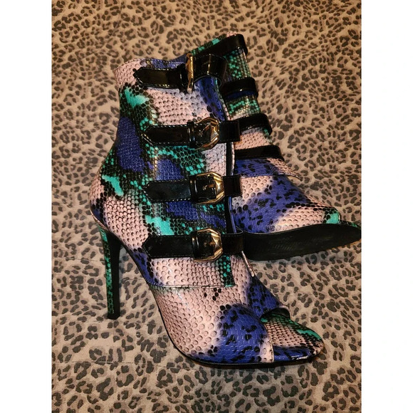 Women's Size US 6 Multicolor Snake Pattern Buckle Open Toe High Heels (SSS) - Picture 2 of 9